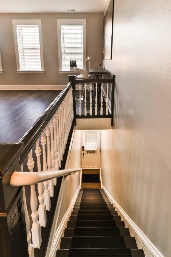 Luxury Apt W/ Spectrum Mood Lighting - Historic Cherokee Street Antique Row 메릴랜드하이츠 외부 사진